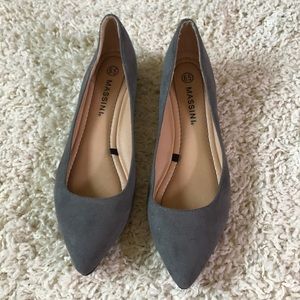 Massini size 6.5 gray suede shoes